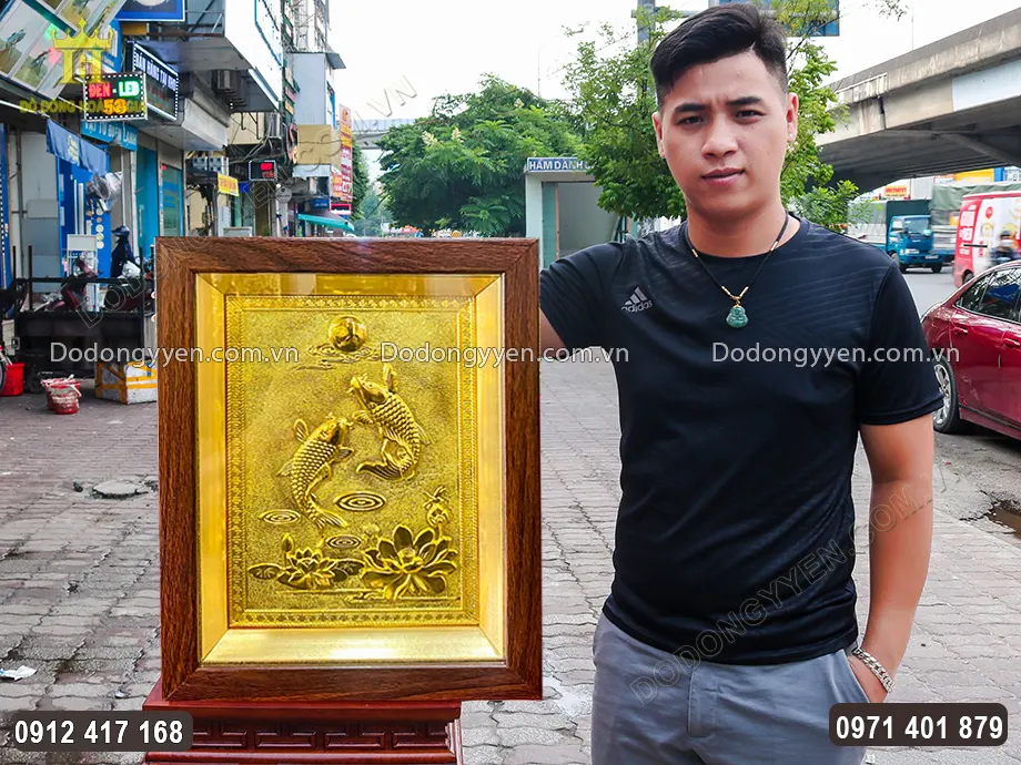 Khung tranh bằng gỗ tự nhi&ecirc;n chắc chắn
